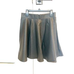 Topshop black faux leather skirt Size 4